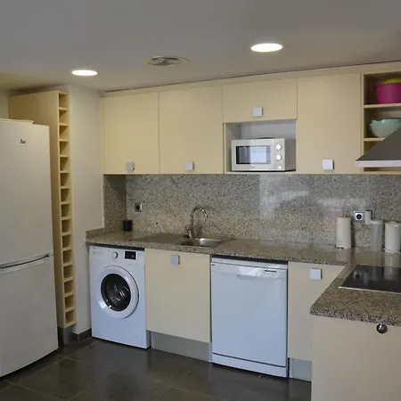 Apartamento Centrico Con Piscina, Parking Y A 200m De La Playa En - Es-323-41 L'Estartit