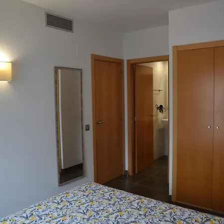 Centrico Con Piscina, Parking Y A 200m De La Playa En - Es-323-41 Apartamento *
