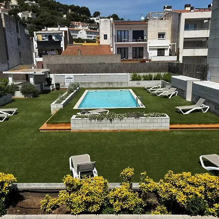 Apartamento Centrico Con Piscina, Parking Y A 200m De La Playa En - Es-323-41